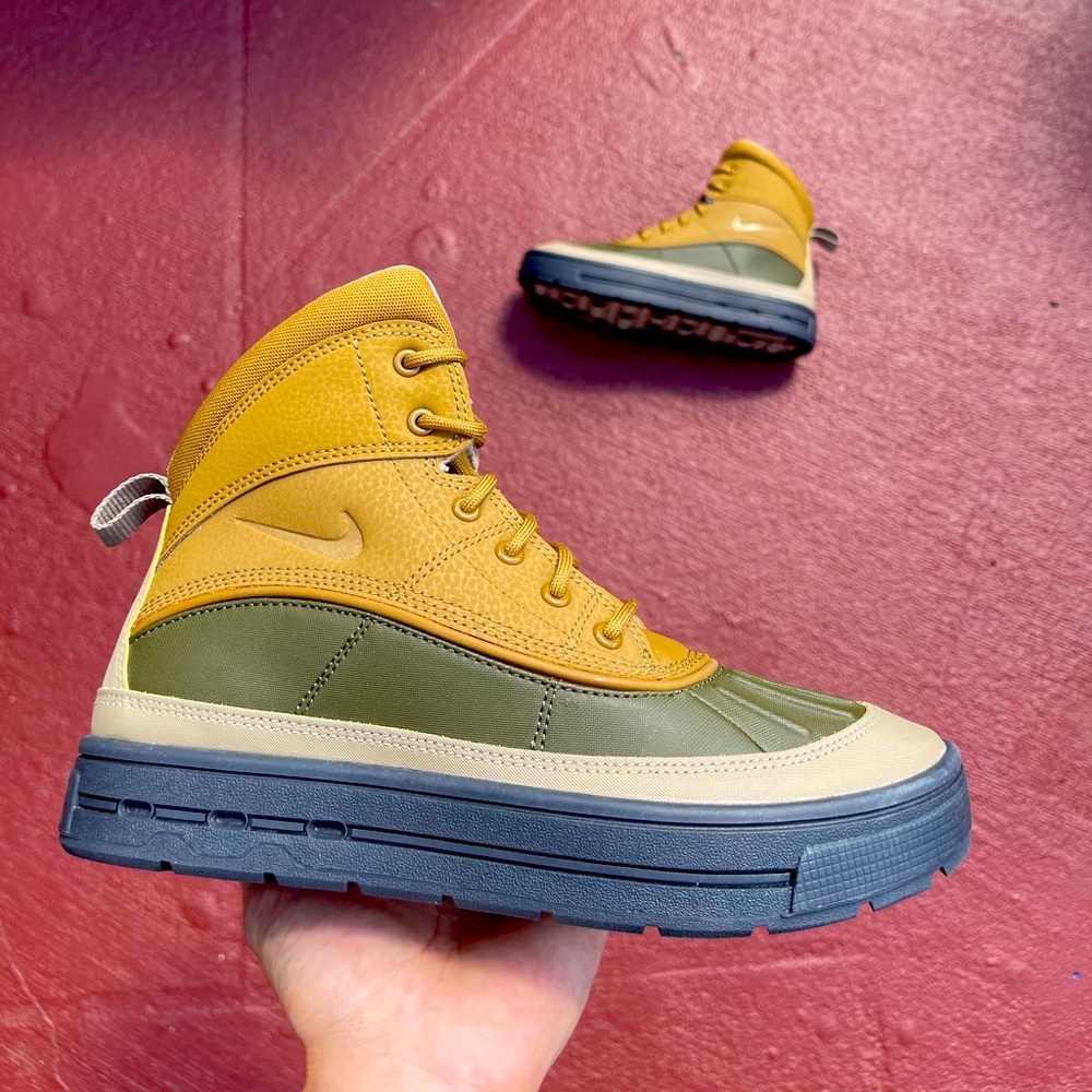Nike ACG woodside